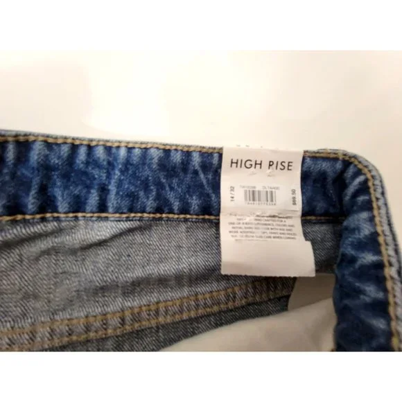 Lucky Brand High Rise Destroyed Denim Bermuda Shorts NWT - Picture 3 of 8